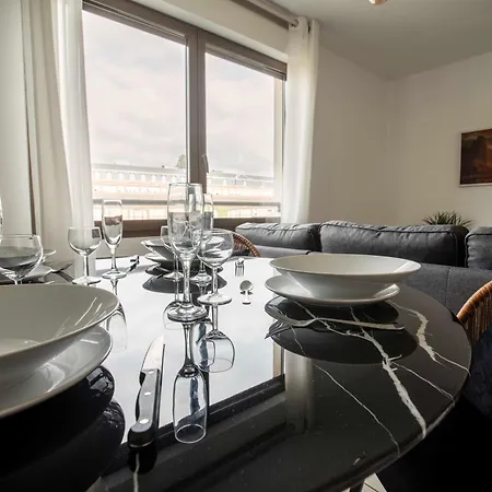 Apartman Gare Avec Parking *